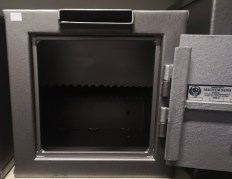 Mag drop open